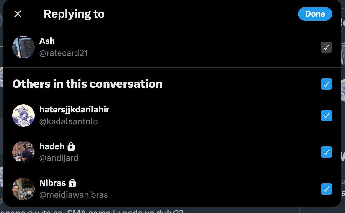 Evidence E-3: the "Replying to" panel listing the conversation's participants
